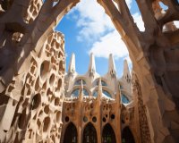 Oplev Gaudís mesterstykker: Spadseretur med Billet til Sagrada Familia